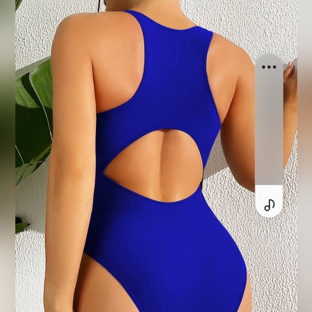 SIZE XL SWIMSUIT